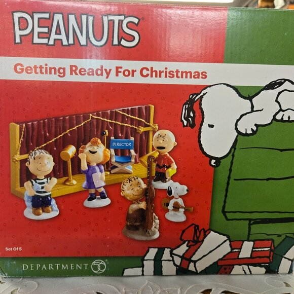 Department 56 Other - RARE! Retired Collectable Snoopy Peanuts Dept 56 Getting ready For Christmas